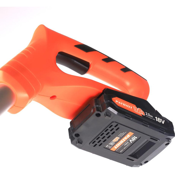 Снегоуборщик Patriot PE 1003 UES (с 2-мя АКБ)