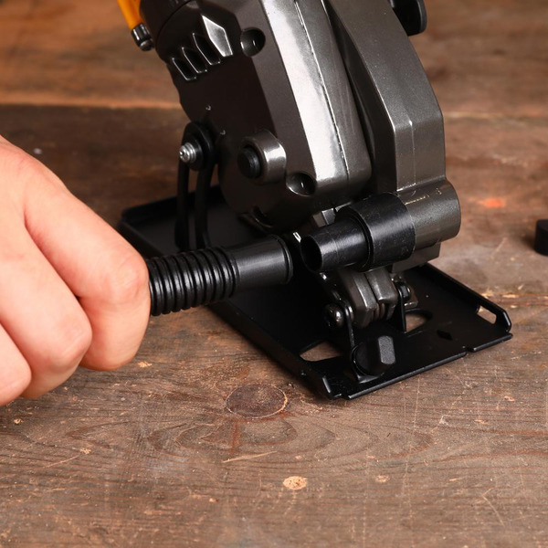 Дисковая пила DEKO CS1050-D (083-1103)