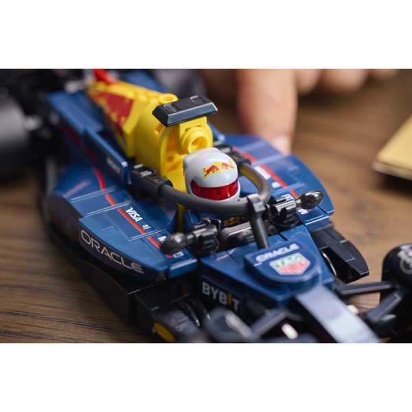 Конструктор Lego Speed Champions Болид Формулы-1 Oracle Red Bull Racing RB20 (77243)