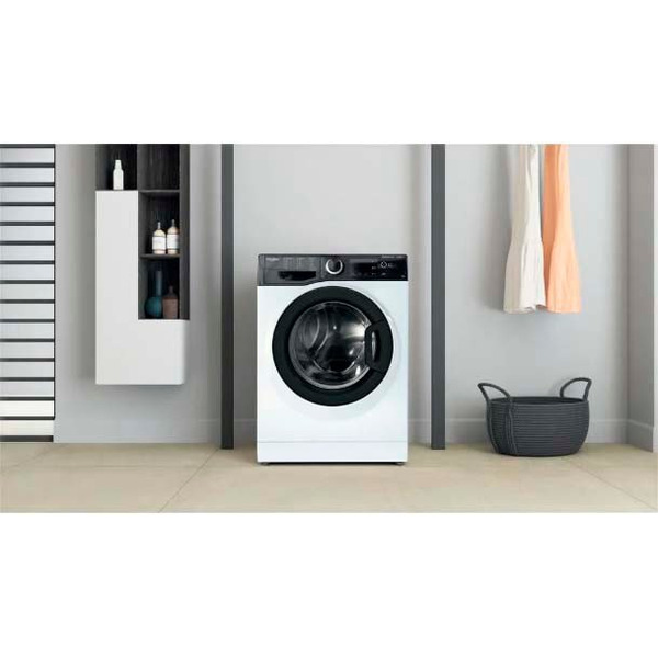 Стиральная машина Whirlpool WRSB 7238 BB EU