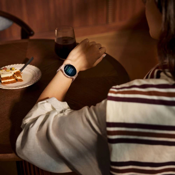 Умные часы Huawei Watch 6 42 мм LEB-AL00 (золотистый)