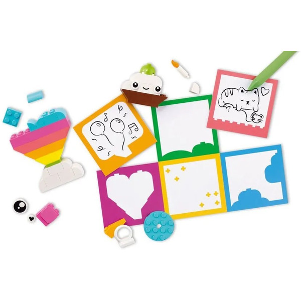 Конструктор LEGO Classic Креативная коробочка счастья 11042