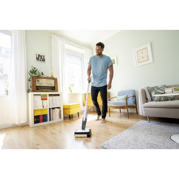 Аппарат для влажной уборки пола Karcher FC 2-4 Battery Set ( 1.056-200.0)