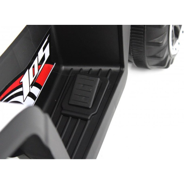 Детский электроквадроцикл RiverToys K004PX (Белый)