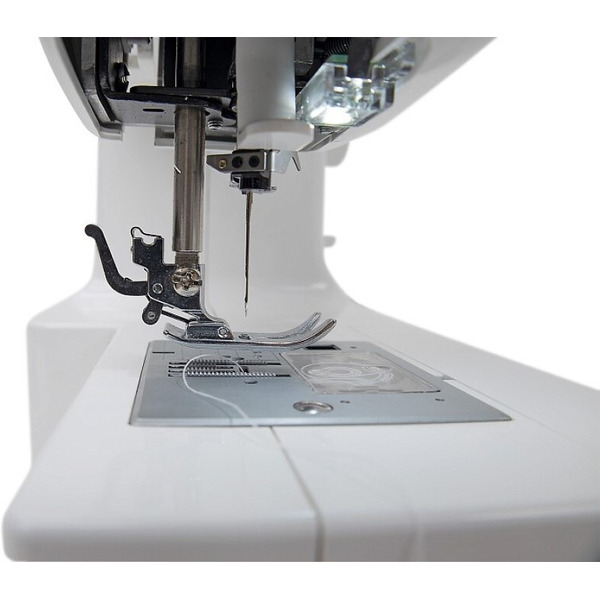 Швейная машина Leader Noir