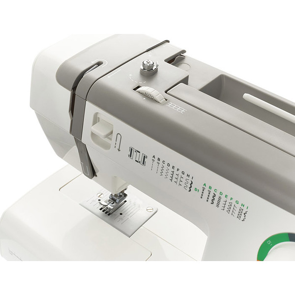 Швейная машина CHAYKA Чайка 142M