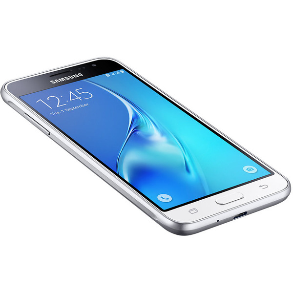 Смартфон SAMSUNG Galaxy J3 SM-J320FZWDSER White
