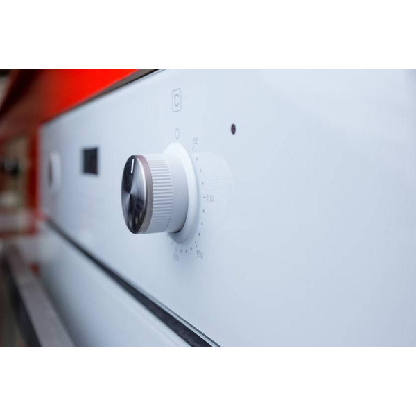 Духовой шкаф Maunfeld MEOM 678W