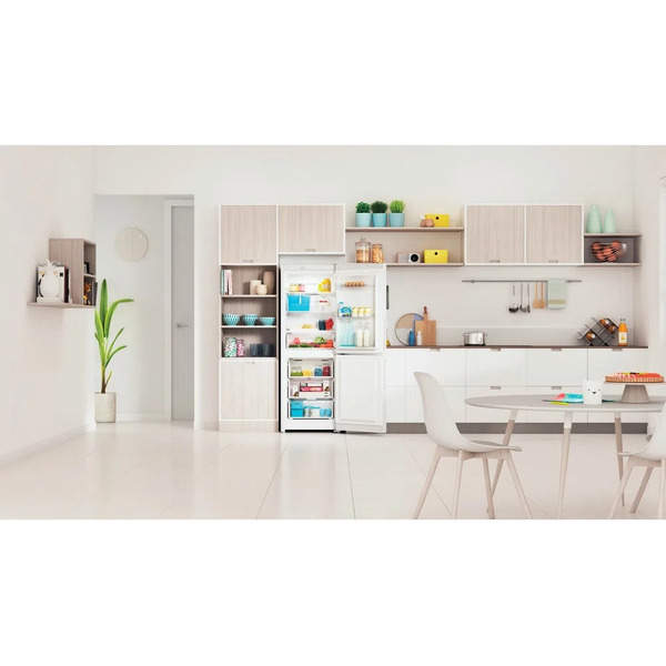 Холодильник Indesit ITR 4160 W
