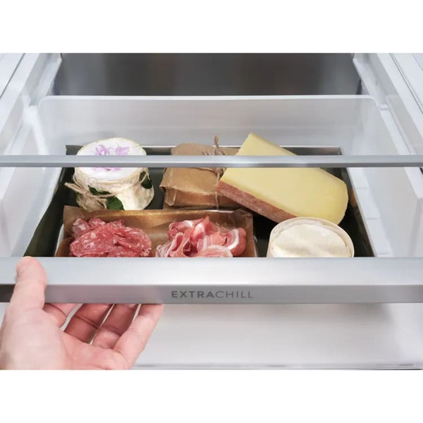 Холодильник Electrolux LNT7ME36G2