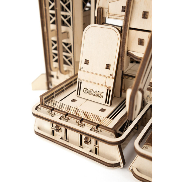 Механическая модель в виде конструктора EWA Космический челнок