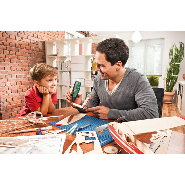 Пистолет термоклеевой Bosch GluePen (06032A2020)