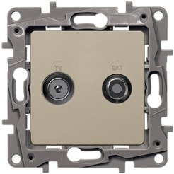 Розетка Legrand Etika 672357