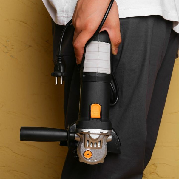 Шлифмашина Deko DKAG750 (063-4164)