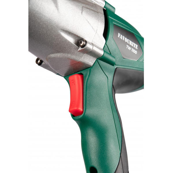 Гайковерт FAVOURITE TW 1100