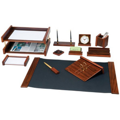 Настольный набор Bestar Platon 0247FDX 236372 (11 предметов, орех)