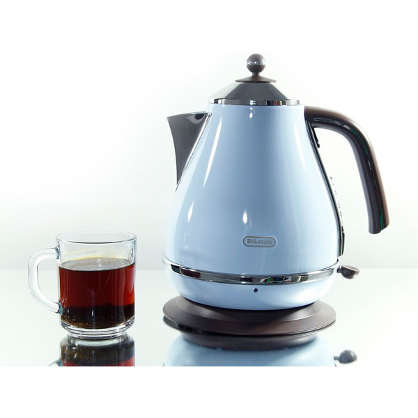 Электрочайник DeLonghi KBOV2001.AZ