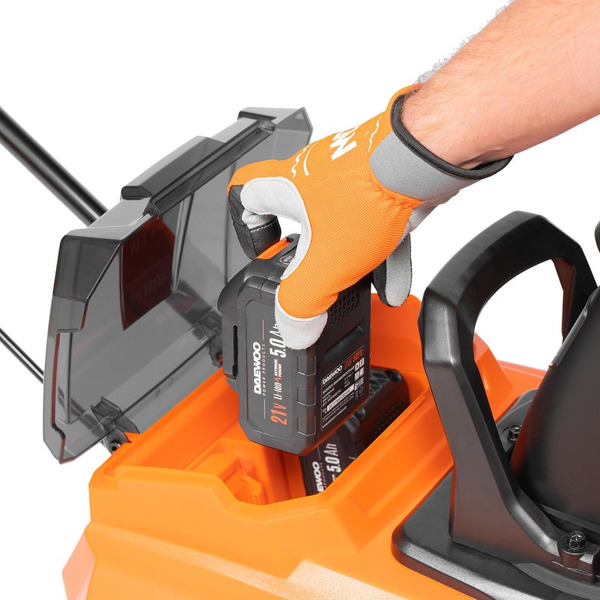 Снегоуборщик Daewoo Power DAST 5542Li SET (с 2-мя АКБ)