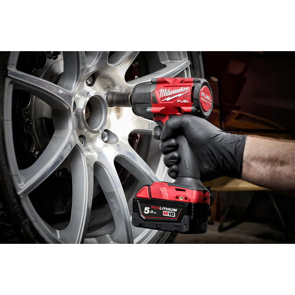 Гайковерт Milwaukee M18 FUEL M18FMTIW2F38-0X 4933479153 (без АКБ, кейс)
