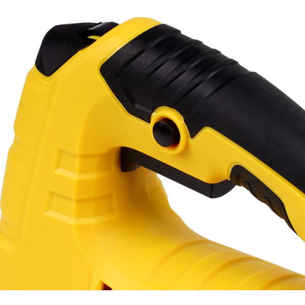 Электролобзик Kolner KJS 700V