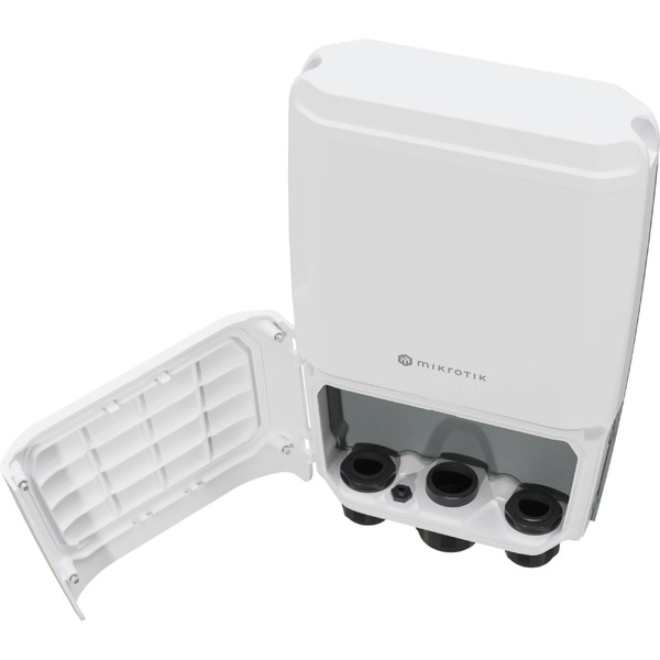 Коммутатор MikroTik CRS305-1G-4S+OUT