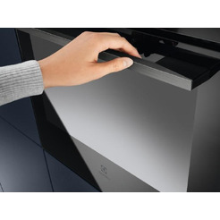 Духовой шкаф Electrolux SteamBake 600 KODDP77H