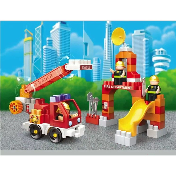 Конструктор Bauer Fireman 740 Пожарная машина и тренировочная площадка