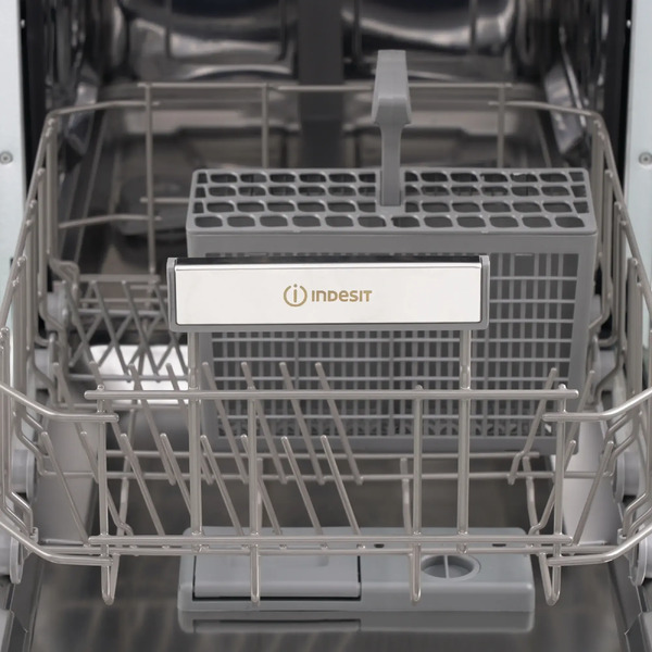 Встраиваемая посудомоечная машина Indesit DIS C120