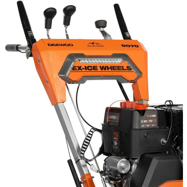 Снегоуборщик Daewoo Power DAST 9070 (LCT)