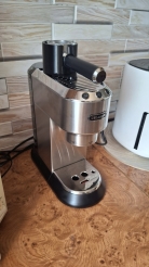 Кофеварка DeLonghi EC685.M