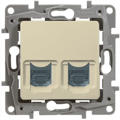 Розетка Legrand Etika 672354 (сл.кость)