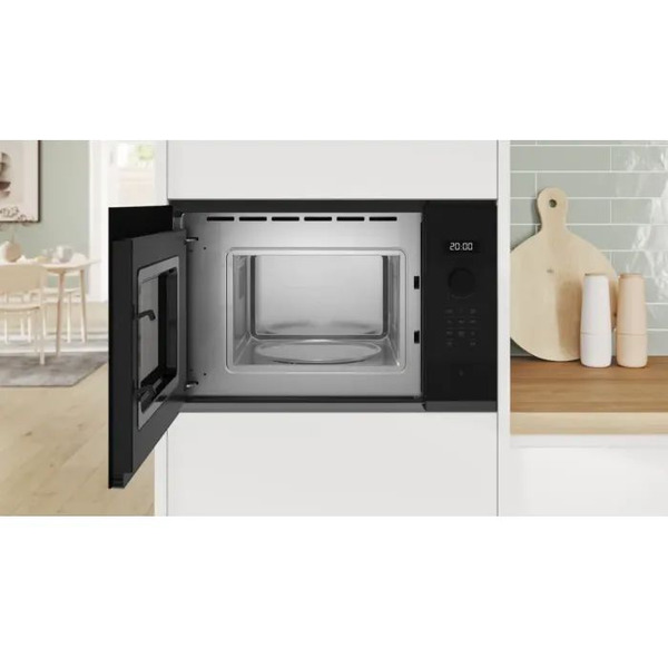 Микроволновая печь Bosch Serie 4 BFL524MH2
