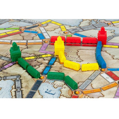 Настольная игра HOBBY WORLD Ticket to Ride: Европа 1032 (3-е русское издание)