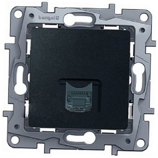 Розетка Legrand Etika 672640