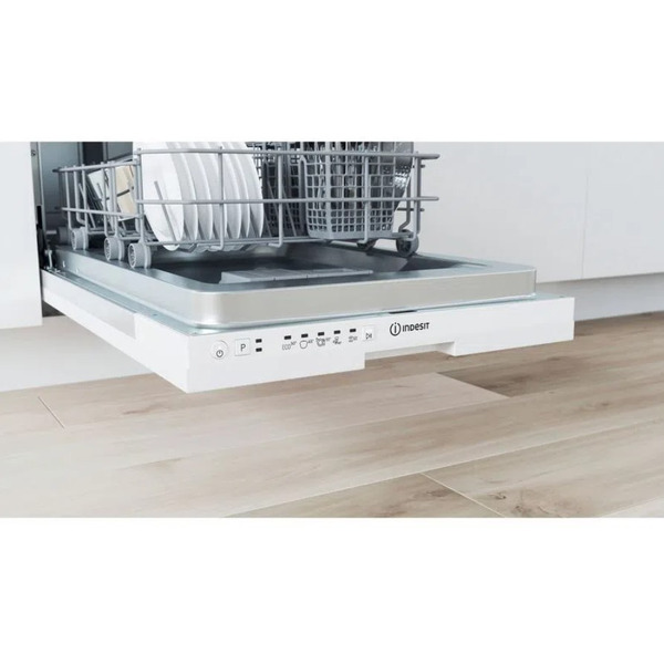 Посудомоечная машина Indesit DSIE 2B10