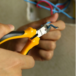 Набор эргономичных плоскогубцев Deko 065-0228 SET 5