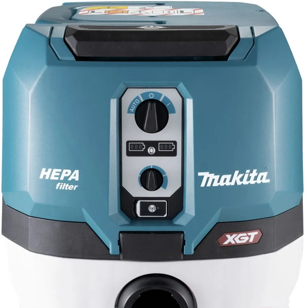 Пылесос аккумуляторный Makita VC004GLZ01