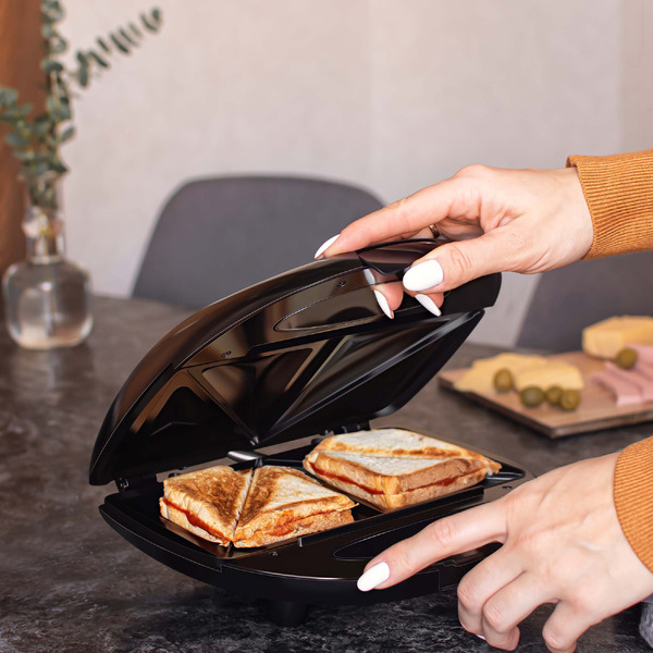 Бутербродница ARESA AR-1202