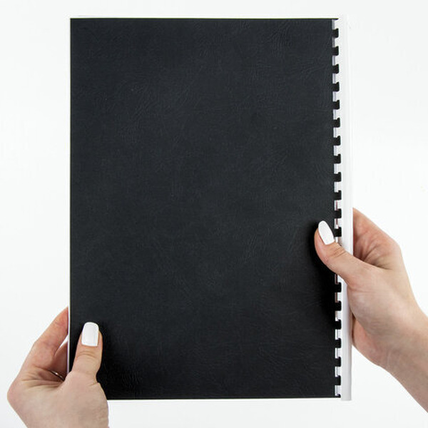 Картонная обложка для переплета BRAUBERG A4 230 г/м2 100 шт 530837 (черный)