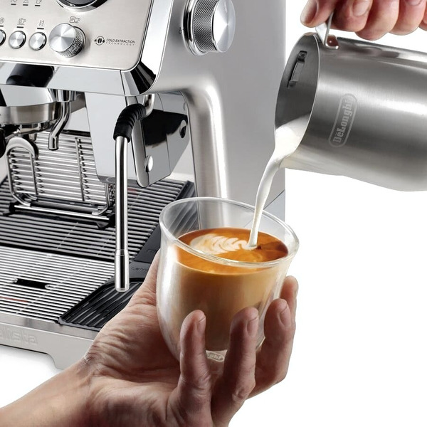 Кофемашина DeLonghi EC9885.M