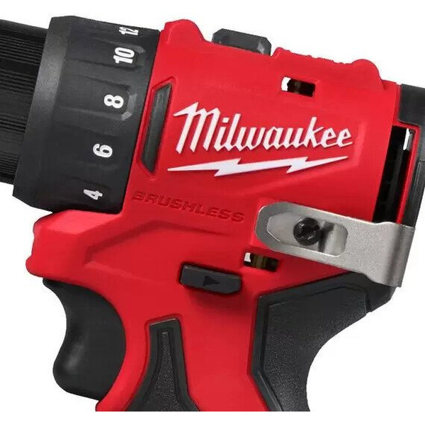 Дрель-шуруповерт Milwaukee M12 BLDDRC-202C 4933499686
