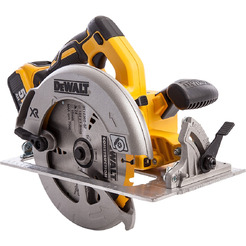 Циркулярная пила DeWalt DCS570P2-QW