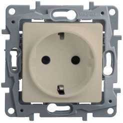 Розетка Legrand Etika 672322