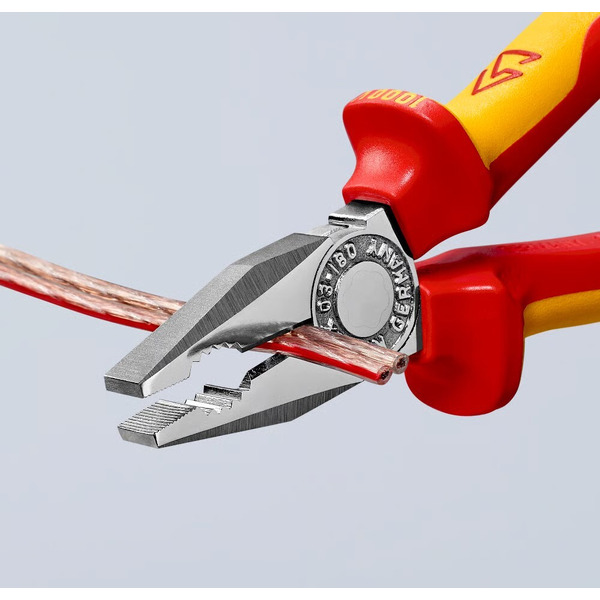 Плоскогубцы комбинированные KNIPEX 03 06 160