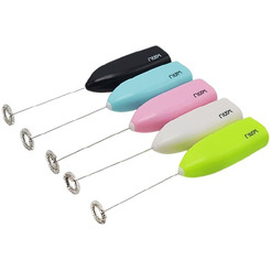 Ручной вспениватель молока Miru KA044 (белый)