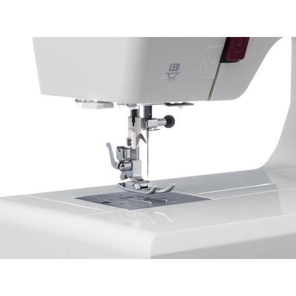 Швейная машина CHAYKA Power100