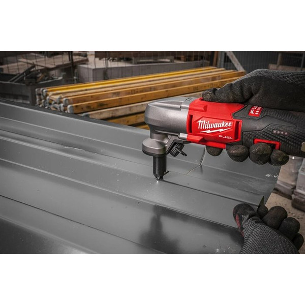 Ножницы по металлу Milwaukee M12FNB16-402X (4933479619)