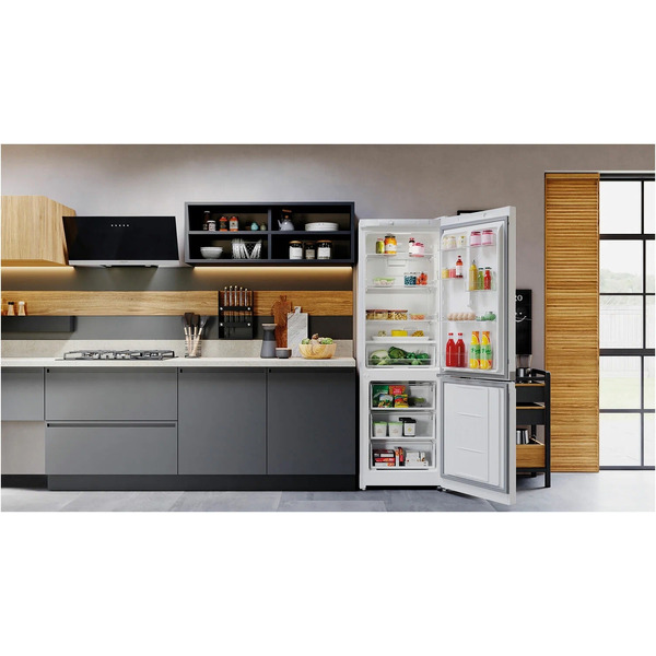 Холодильник Hotpoint-Ariston HTS 4180 W