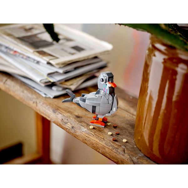 Конструктор LEGO Creator 3 в 1 31163 Озорной кот