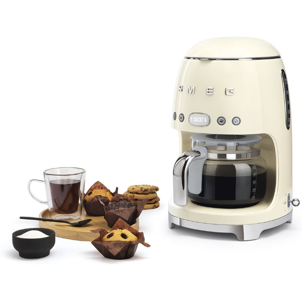 Капельная кофеварка Smeg DCF02CREU